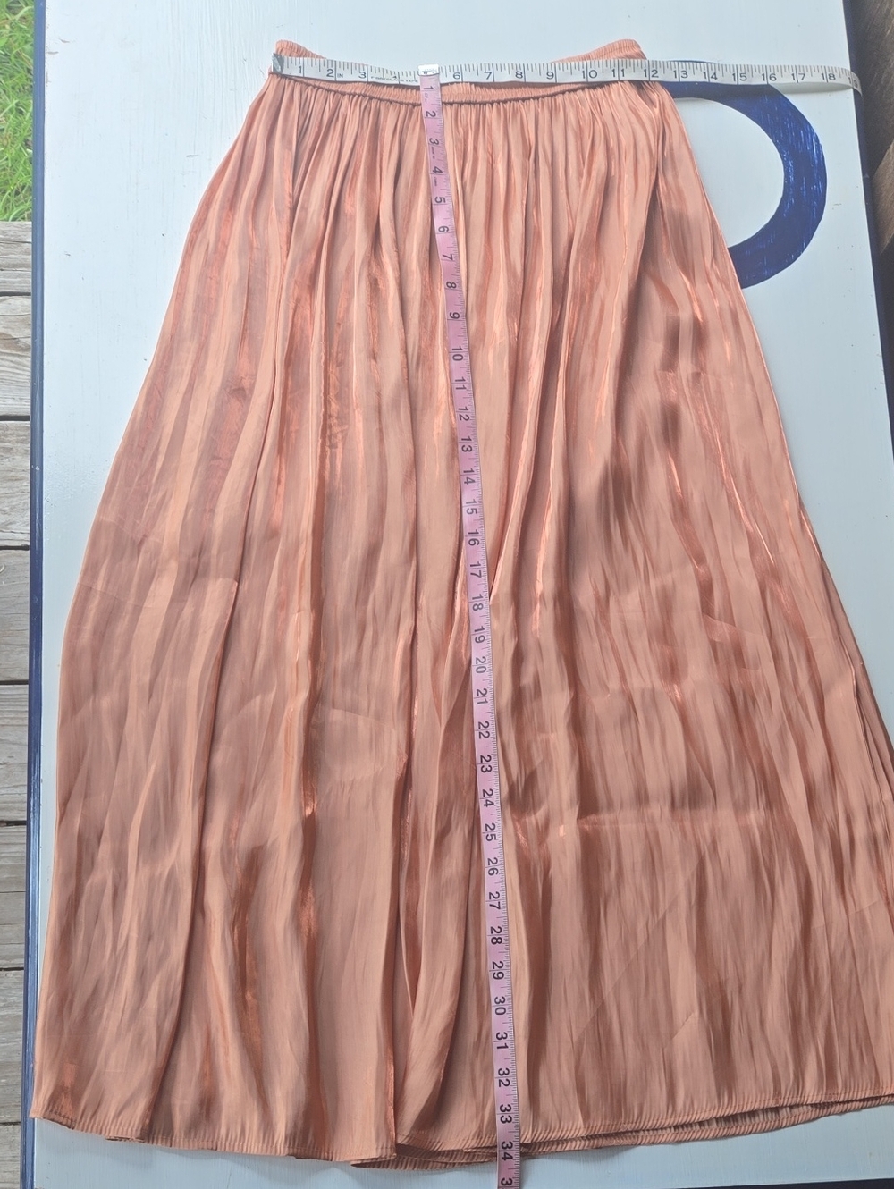 Allie Rose Peach Shimmery Pleated Midi Skirt Size Small - Picture 7 of 11